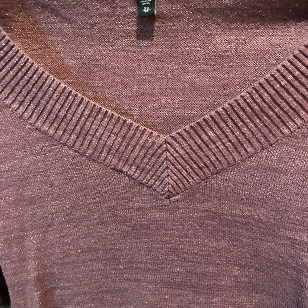 Express sweaters - Picture 2 of 4